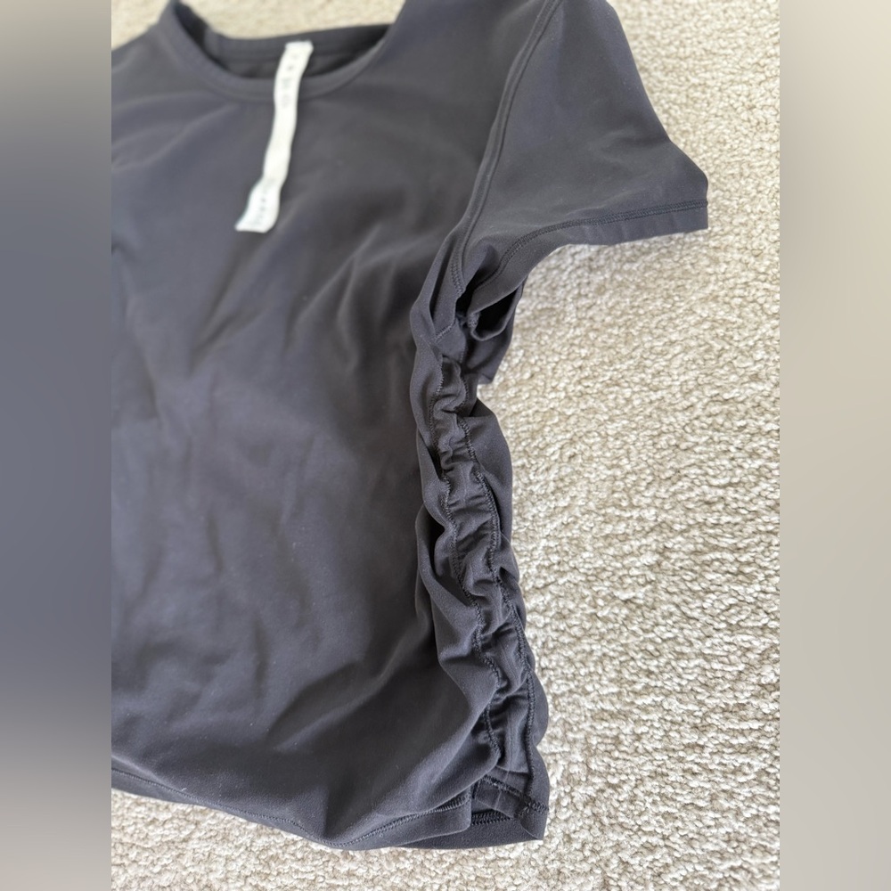 Lululemon - all it takes short sleeve shirt Nulu, size 10, black - Picture 6 of 7